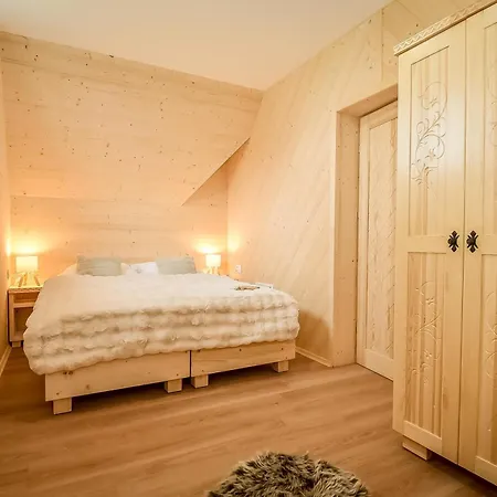 Przystanek Tatry 910 M N P M Casa de Férias Banska Wyzna